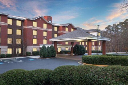 Hotel with pool