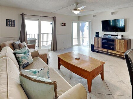 Apartment 2 bedrooms, with pool