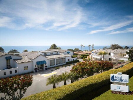 Hotel with jacuzzi