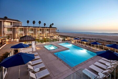 Hotel with jacuzzi