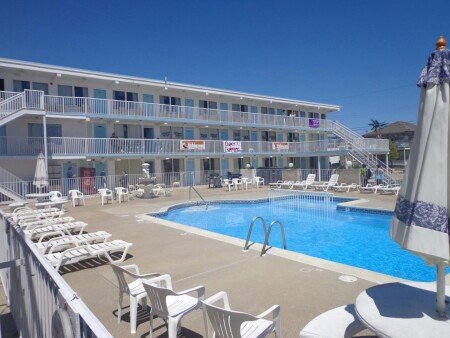Hotel with jacuzzi