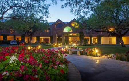 Hotel with jacuzzi
