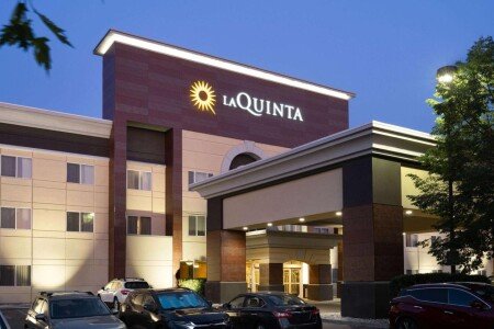 Hotel with jacuzzi