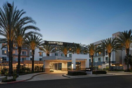 Hotel with jacuzzi