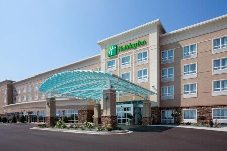 Hotel with jacuzzi