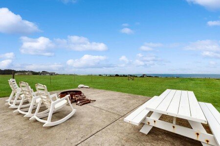 House 10 guests, with garden