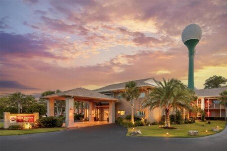 Hotel with pool