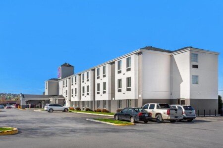 Hostel 4 guests, with pool