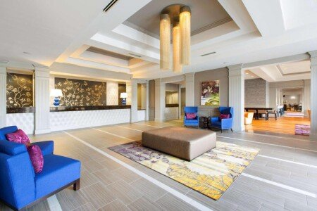 Hotel with jacuzzi