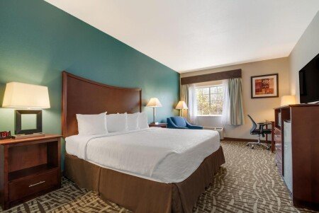 Hotel with jacuzzi