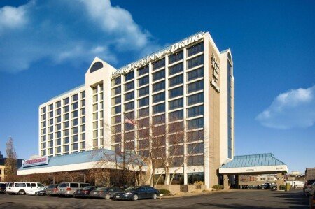 Hotel with jacuzzi