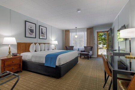 Hotel with air conditioning