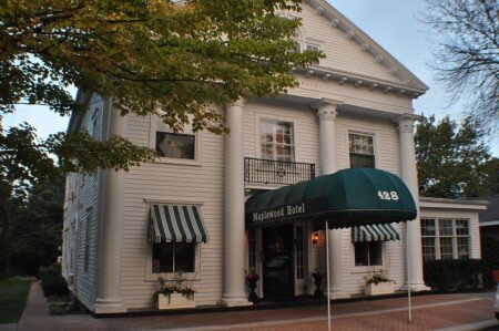 Bed and breakfast 2 guests, with pool