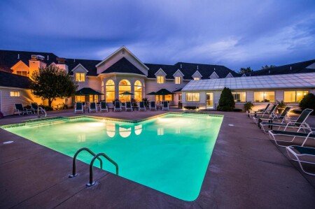 Hotel with jacuzzi