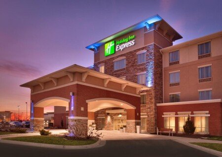 Hotel with jacuzzi