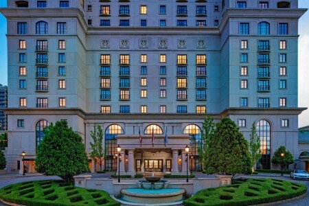 Hotel with jacuzzi