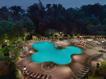 Hotel with jacuzzi