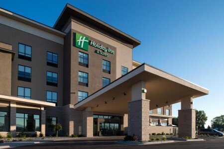 Hotel with jacuzzi