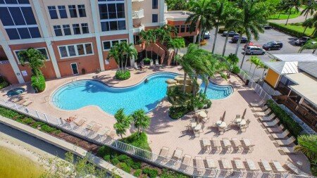 Hotel with jacuzzi