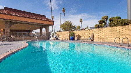 Hotel with jacuzzi