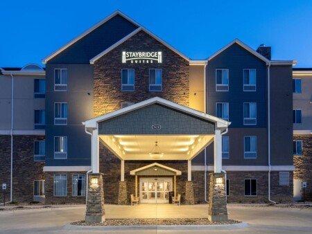 Hotel with jacuzzi
