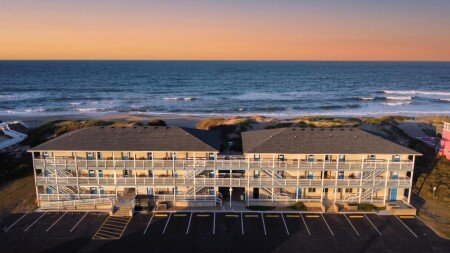 Hotel with jacuzzi