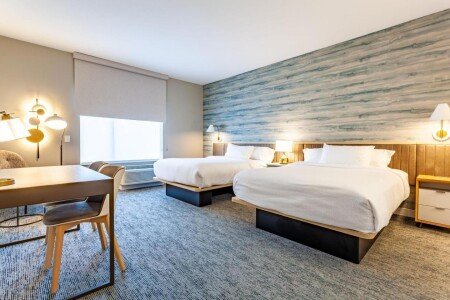 Hotel with gym