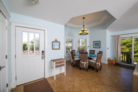 House 4 bedrooms, with jacuzzi