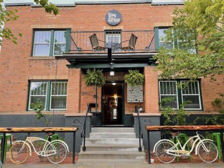 Hotel with air conditioning