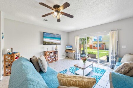 House 2 bedrooms, with pool