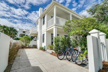 Villa 2 bedrooms, with pool