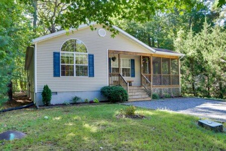 House 3 bedrooms, with pool