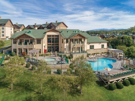 Hotel with jacuzzi