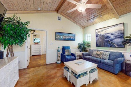 Apartment 3 bedrooms, with pool