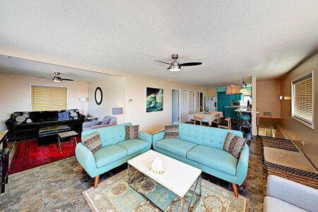 House 6 guests, with jacuzzi