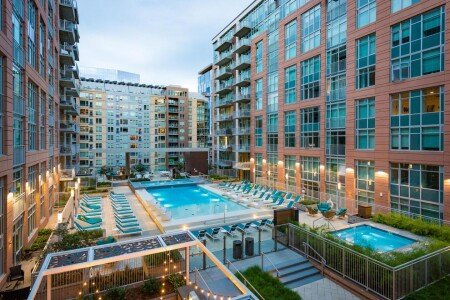 Hotel with jacuzzi
