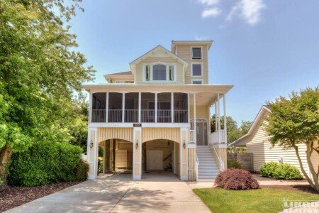 House 6 bedrooms, with jacuzzi