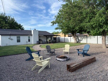 House 3 bedrooms, with garden