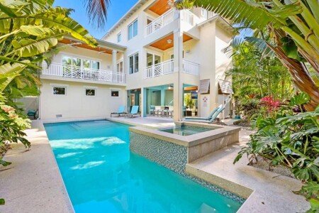 House 1 bedroom, with jacuzzi