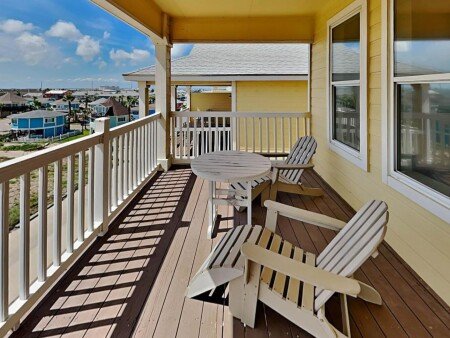 House 4 bedrooms, with jacuzzi