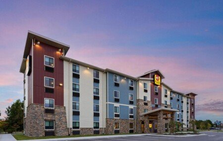 Hotel with air conditioning