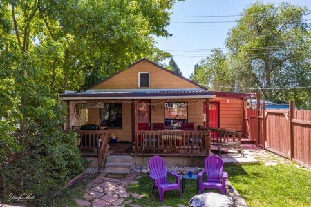 House 6 guests, with garden