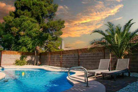 Huis 2 slaapkamers, met zwembad