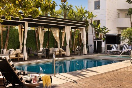 Hotel with jacuzzi