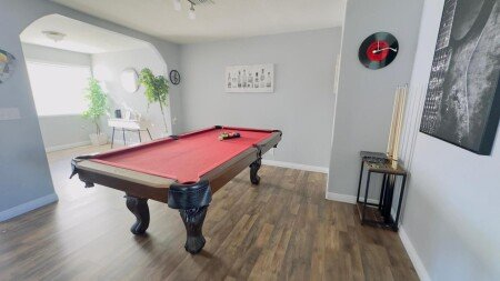 House 3 bedrooms, with pool