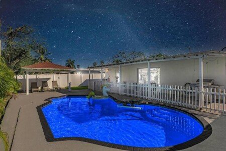 Villa 5 habitaciones, con piscina