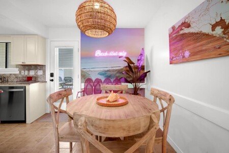 House 2 bedrooms, with pool