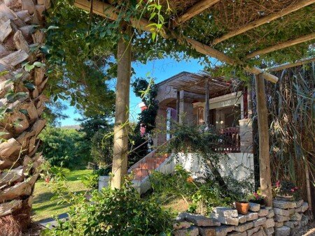 House 2 bedrooms, with garden