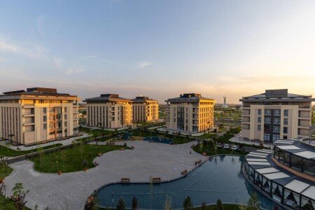 Hotel with pool