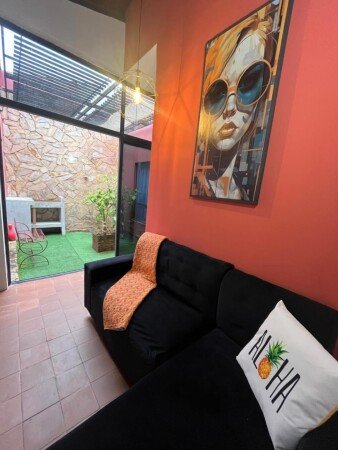 House 3 bedrooms, with garden